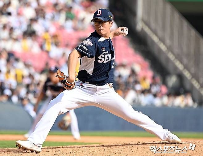 이병헌은 4일 잠실구장에서 열린 '2024 신한 SOL Bank KBO 리그' LG와 주말 3연전 두 번째 맞대결에서 팀의 두 번째 투수로 나섰다. 1.2이닝 무실점으로 LG 타선을 얼어붙게 해 팀 승리를 지켰다. 잠실, 김한준 기자