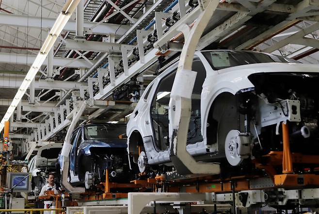 니어쇼어링의 영향으로 멕시코는 최근 글로벌 생산기지로 급부상하고 있다. 멕시코 푸에블라에 있는 폴크스바겐 공장에서 자동차를 생산하고 있다. REUTERS