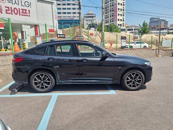 BMW X4 측면. [사진=홍성효 기자]
