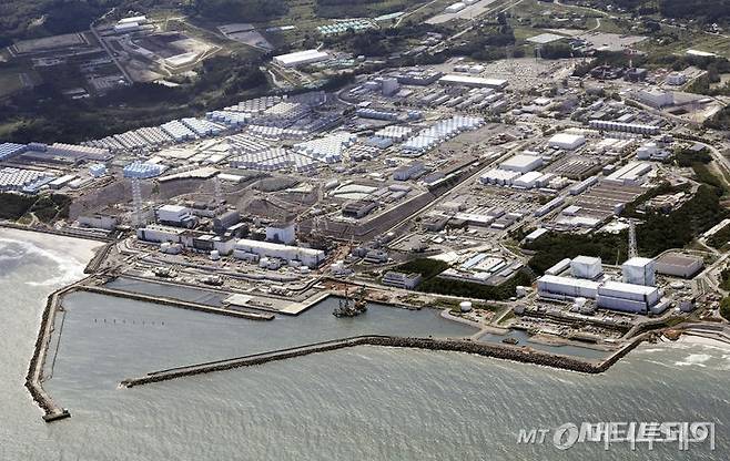 지난해 8월 도쿄전력이 1차 오염수 방류를 한 후 후쿠시마 제1원자력발전소의 전경./사진=뉴시스.