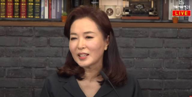 ▲유튜브 채널 가로세로연구소에 출연한 김민전 당선인