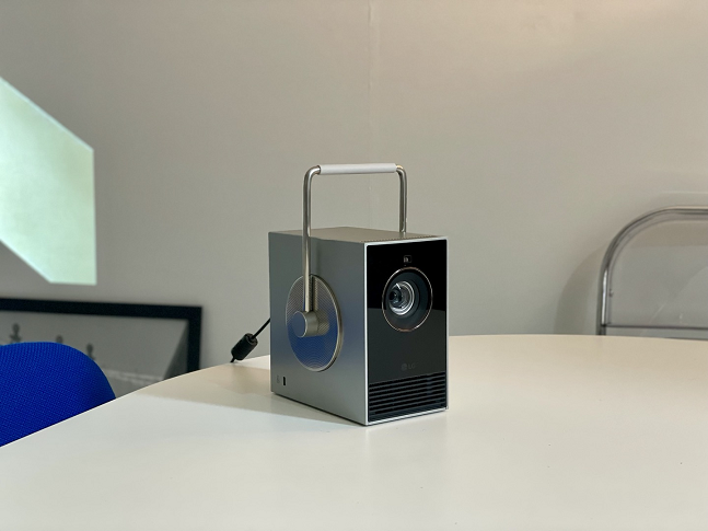 LG 시네빔 큐브./사진=백유진 기자 byj@