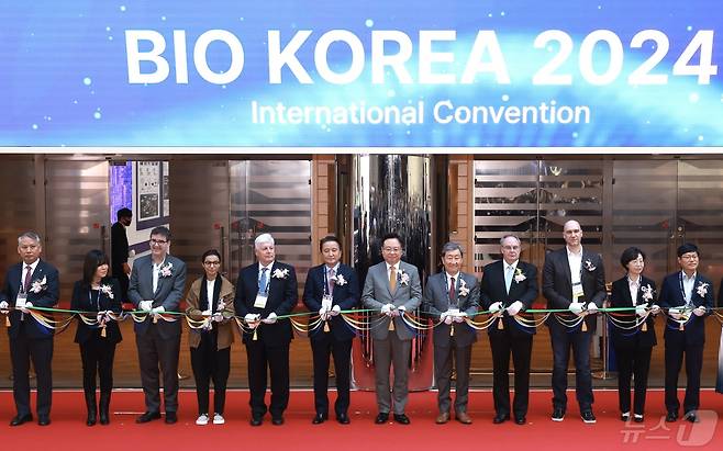 8일 서울 코엑스에서 BIO KOREA 2024 개막식이 열리고 있다. (충북도 제공)