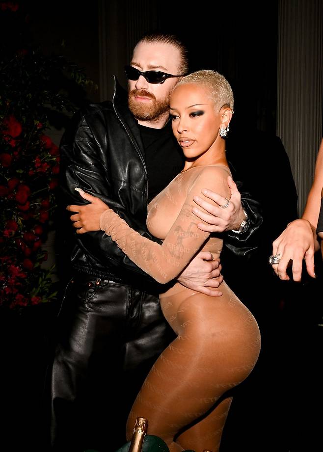 Guram Gvasalia and Doja Cat at Richie Akiva's 10th Annual ″The After″ Met Gala After Party held at Casa Cipriani on May 6, 2024 in New York, New York. (Photo by Daniel Zuchnik/WWD via Getty Images)