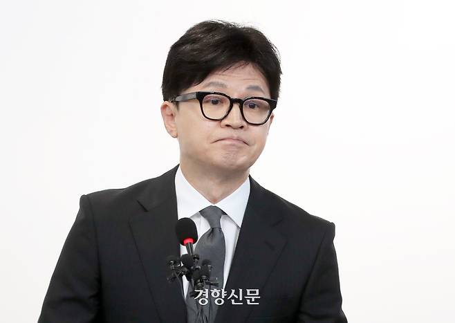 한동훈 국민의힘 비상대책위원장이 지난 4월11일 제22대 총선 참패에 책임을 지고 비대위원장직에서 사퇴하겠다는 입장을 밝히고 있다. 문재원 기자