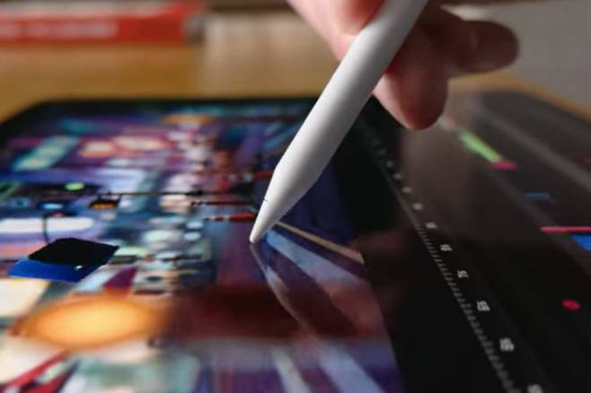 7일(현지시간) 진행된 렛 루즈에서 신제품이 소개되는 장면. [유튜브 Apple 캡처]