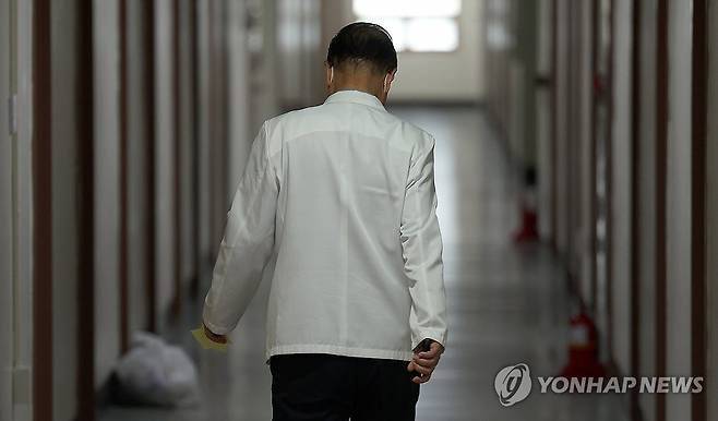의대 교수 오늘부터 사직 시작 (대구=연합뉴스) 윤관식 기자