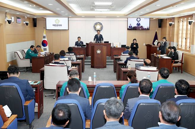 제302회 태안군의회 임시회 제1차 본회의 모습 ⓒ태안군의회 제공
