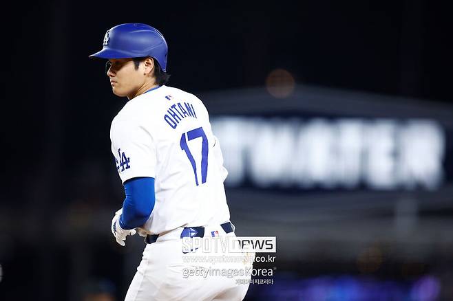 ▲ 시즌 11호 홈런으로 워커 뷸러의 복귀를 축하한 오타니 쇼헤이