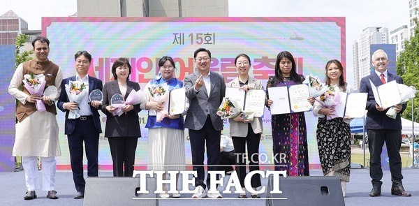 대전시가 11일 서대전공원에서 제15회 세계인 어울림 축제를 개최했다. / 대전시