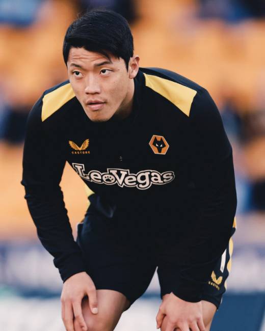 ▲ ‘황소’ 황희찬(울버햄프턴)은 12일(이하 한국시간) 몰리뉴 스타디움에서 열린 EPL 37라운드 홈 경기에서 크리스털 팰리스에게 완패를 했다.[사진제공=황희찬공식SNS]