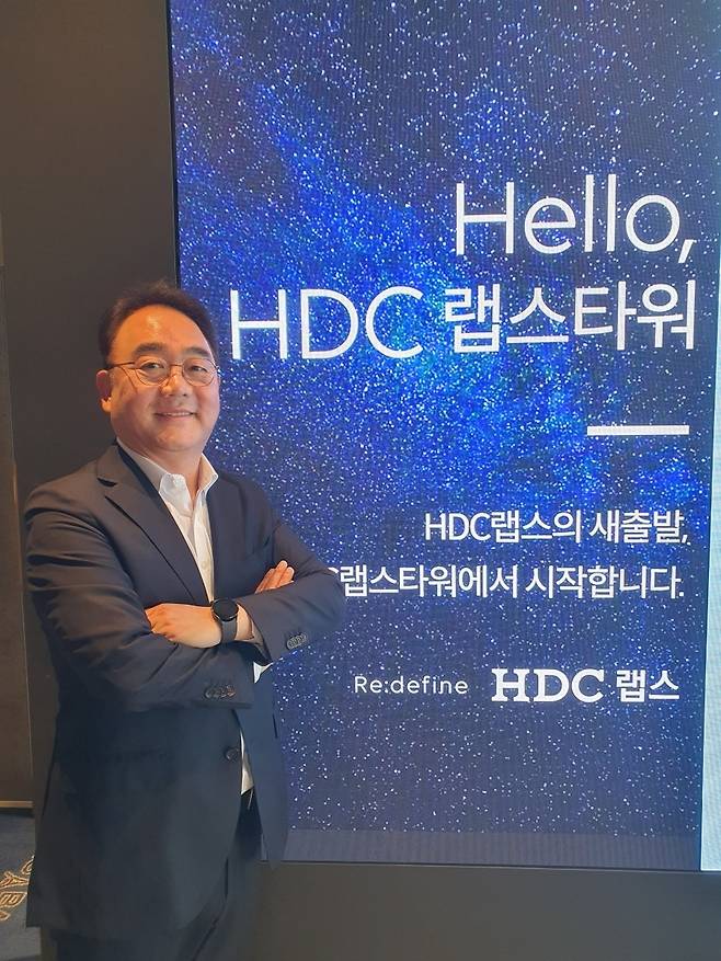 김성은 HDC랩스 대표가 한국경제신문과 인터뷰 후 자신감 있는 포즈를 취하고 있다. 윤현주 기자