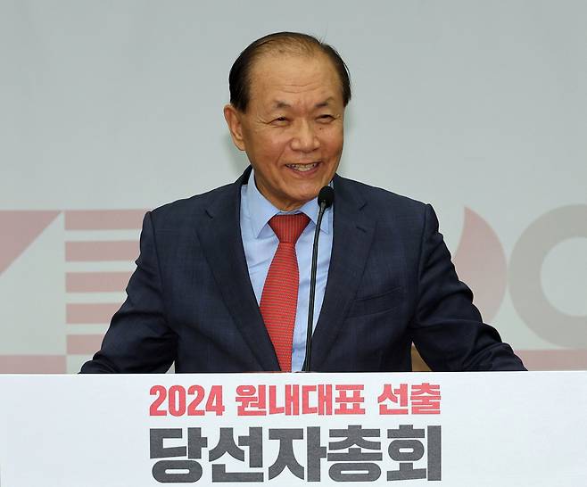 Hwang Woo-yea, former deputy prime minister-turned-ruling party interim leader (Yonhap)
