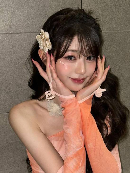 사진=장원영 공식 계정