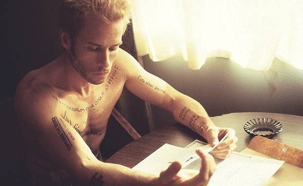 영화 ‘메멘토’. 사진 네이버영화