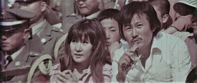 남석훈 (오른쪽)이 연출 및 주연을 맡은 영화 '악명' 스틸사진.   한국영상자료원 제공