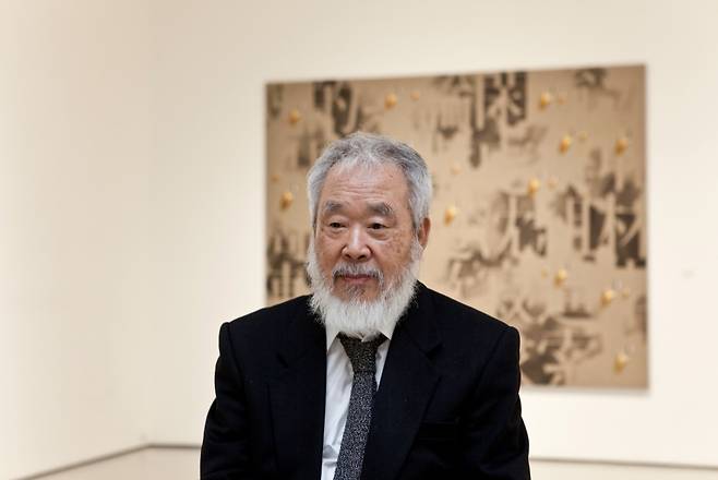 2010년대 김창열 작가 모습. [갤러리현대]