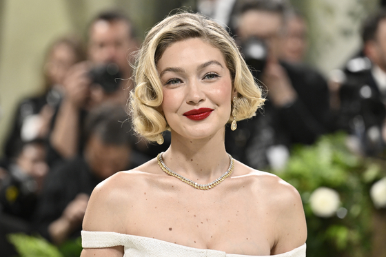 Gigi Hadid attends The Metropolitan Museum of Art's Costume Institute benefit gala celebrating the opening of the "Sleeping Beauties: Reawakening Fashion" exhibition on Monday, May 6, 2024, in New York. (Photo by Evan Agostini/Invision/AP) 050624130378, 21334631,  〈저작권자(c) 연합뉴스, 무단 전재-재배포, AI 학습 및 활용 금지〉