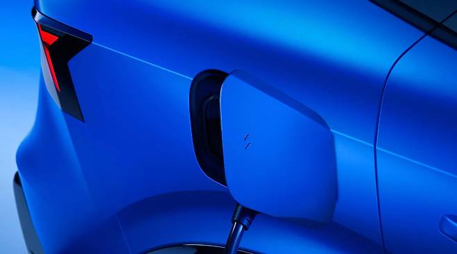 르노 라팔 E테크 4x4