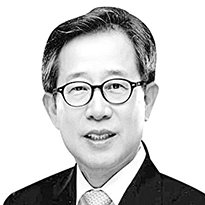 배국환 재정성과연구원 이사장·전 기획재정부 2차관