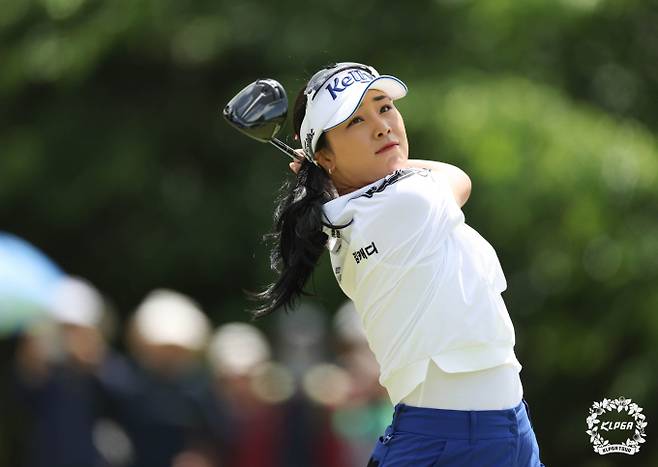 KLPGA 투어 NH투자증권 레이디스 챔피언십 최종라운드 윤이나의 경기 모습. /사진= KLPGA