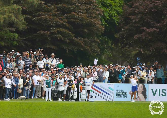 NH투자증권 레이디스 챔피언십에서 준우승한 윤이나의 경기 모습. /사진= KLPGA
