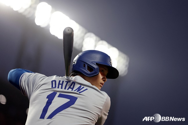 LA 다저스 오타니 쇼헤이가 16일 샌프란시스코 자이언츠전에서 타격을 준비하고 있다. /AFPBBNews=뉴스1