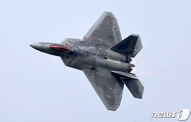 미 공군 전투기 F-22 랩터. 2023.10.18/뉴스1 ⓒ News1 구윤성 기자