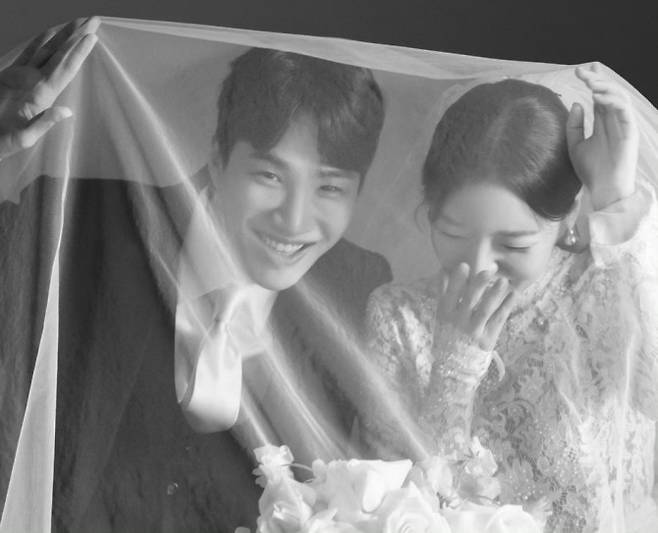 김기리(왼쪽)과 문지인. 사진제공=심스토리