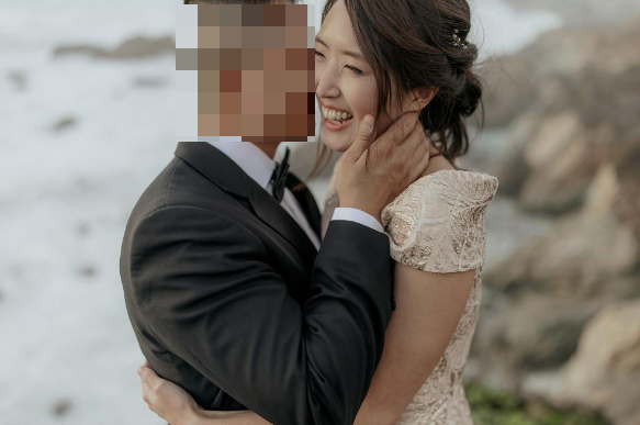 최태원 SK그룹 회장의 차녀 민정씨가 올 가을 중국계 미국인 사업가와 결혼한다. 웨딩 플랫폼을 통해 웨딩 사진을 공개했다. /사진=ZOLA 홈페이지 캡처