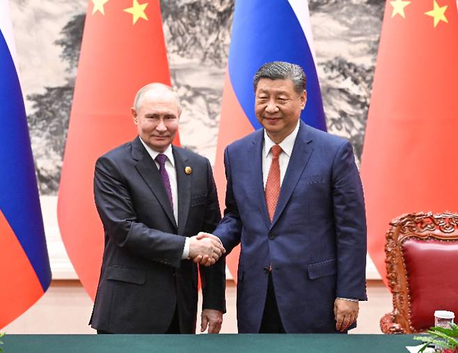 푸틴 러시아 대통령(왼쪽)과 시진핑 중국 국가 주석. 연합뉴스