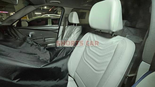 사진 : 현대차 팰리세이드 풀체인지 테스트카 실내 (출처=Shorts Car)