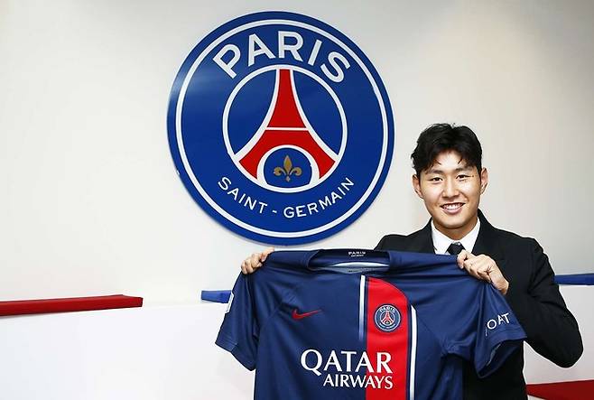 ▲ PSG에 입단한 이강인 ⓒPSG