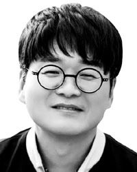 김만권 정치철학자