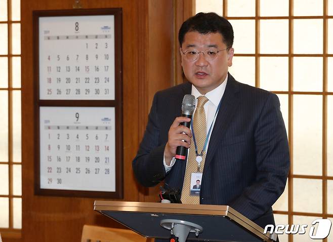 최종건 전 외교부 제1 차관이 청와대 평화기획비서관 시절이던 2019년 9월 19일 문재인 대통령의 유엔 총회 참석 일정을 발표하고 있는 모습. 2019.9.19/뉴스1 ⓒ News1 박세연 기자