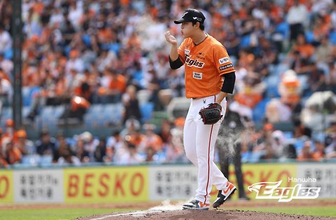 지난달 28일 두산과 홈경기에 등판한 문동주. 사진=한화 제공