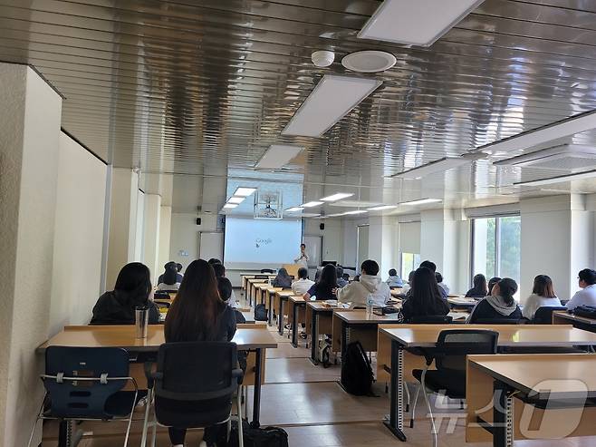 5월18일 열린 제1회 제주청소년 로스쿨 입학식.(제주도교육청 제공)