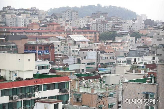 서울 양천구 한 건물에서 바라본 빌라촌 모습. [사진=문호남기자]
