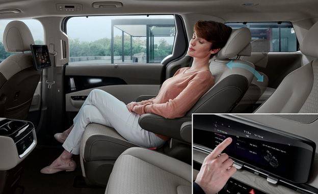 기아의 신형 4세대 카니발 실내모습 /기아 제공