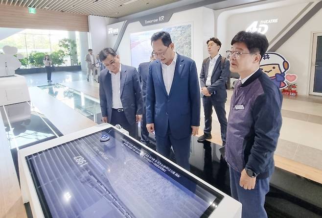 ▲ 명현관 군수 국가철도공단 등 중앙부처 방문, 제5차 국가철도망계획 반영 건의 [전남 해남군]