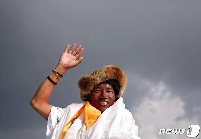네팔의 등산 안내인 카미 리타 <자료사진>. 2018.05.20. ⓒ 로이터=뉴스1 ⓒ News1 정윤영 기자