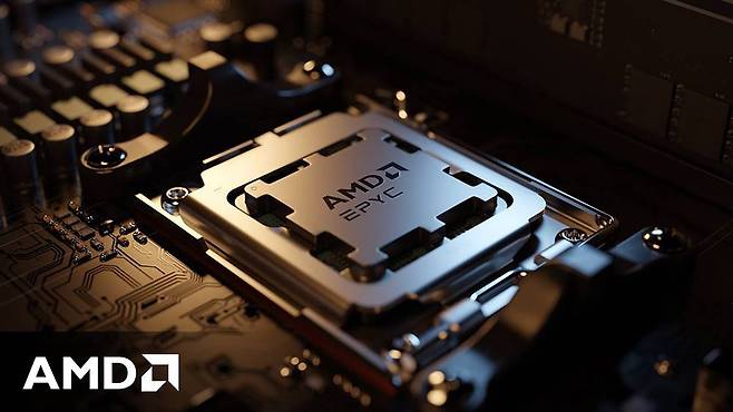 AMD가 중소기업용 서버 CPU ‘AMD 에픽 4004’ 시리즈를 정식 출시했다 / 출처=AMD