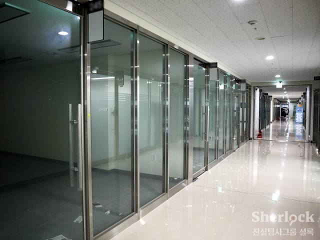 ▲김재민의 '양덕동 리스트'에 올라 있는 KC월드카프라자 상가들은 대부분 공실이었다. ⓒ셜록