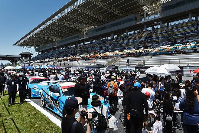 3라운드가 펼쳐진 KIC에는 수 많은 관람객들이 몰렸다. 김학수 기자