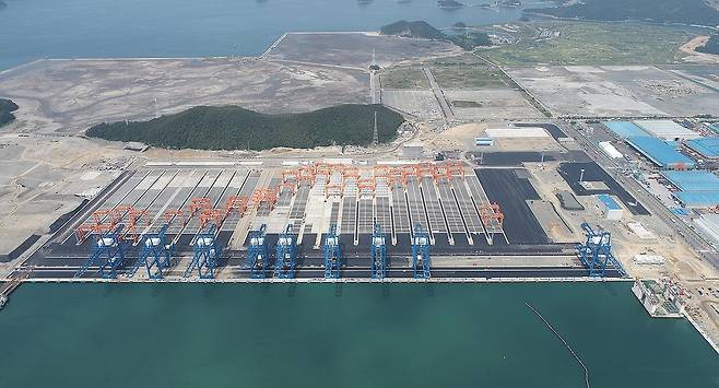 국내 첫 완전자동화…부산항 신항 서컨테이너부두 2-5단계 [연합뉴스 자료]