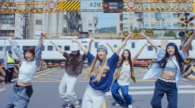 사진=뮤직비디오 화면 캡처