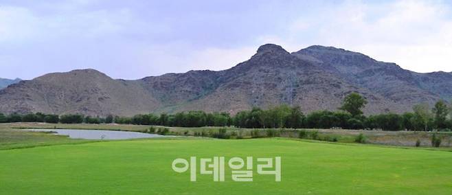몽골 최고의 골프장으로 손꼽히는 ‘마운틴보그C.C.’ (사진=교원투어)
