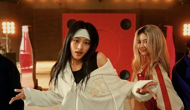 [서울=뉴시스] 뉴진스. (사진 = 어도어 제공) 2024.05.24. photo@newsis.com *재판매 및 DB 금지