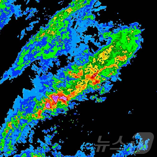 오후 4시30분 기준 기상청 초단기 예측 강수 관측 사진. (기상청 날씨누리 갈무리)/뉴스1