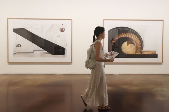 칸디다 회퍼 개인전 ‘Renascence(재생)’가 열리는 서울 삼청로 국제갤러리 K2 전시장. 연합뉴스